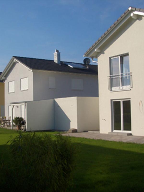 Freistehende Einfamilienhäuser in Brochenzell